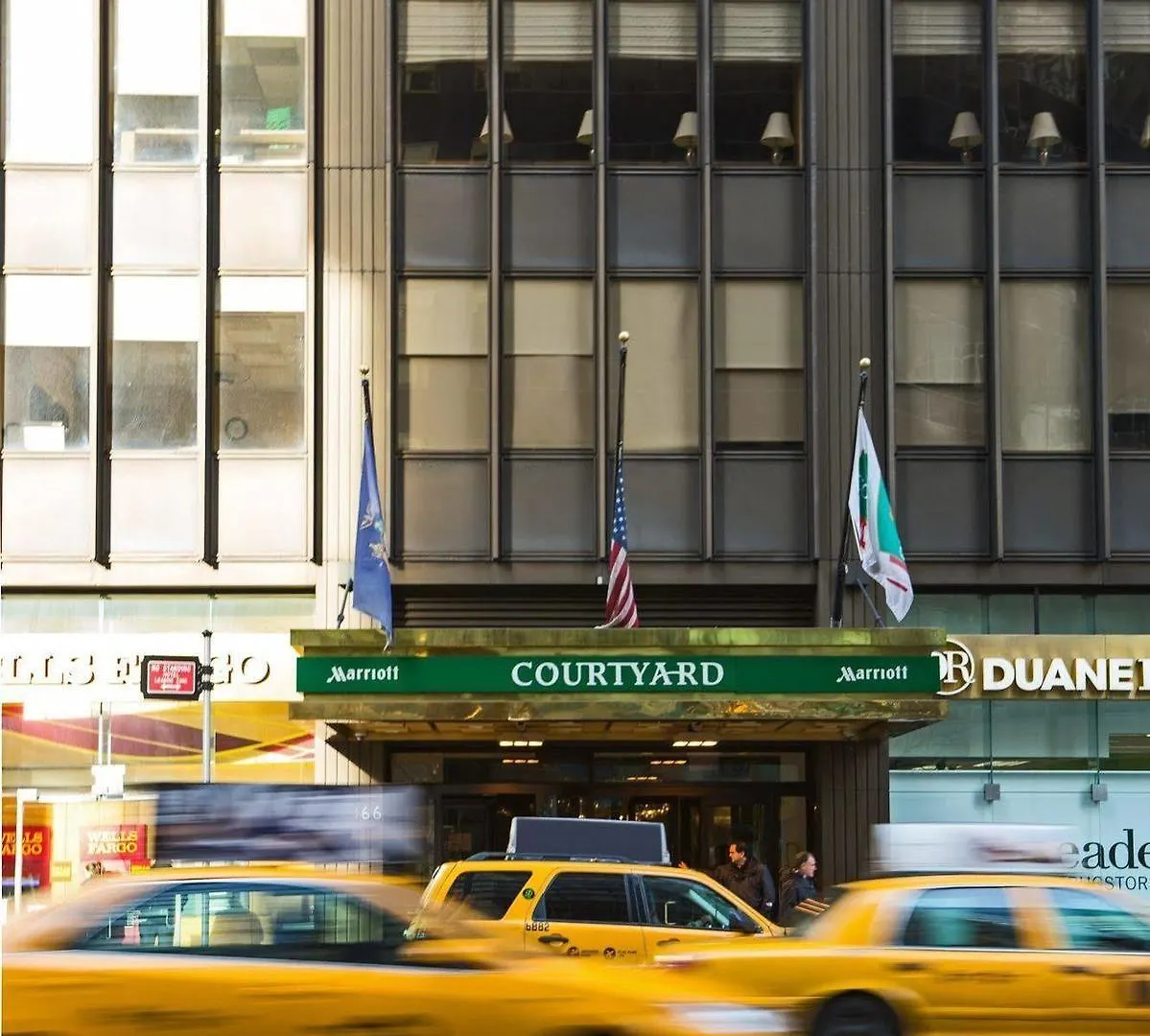 **** Hotell Courtyard New York Manhattan/Midtown East USA